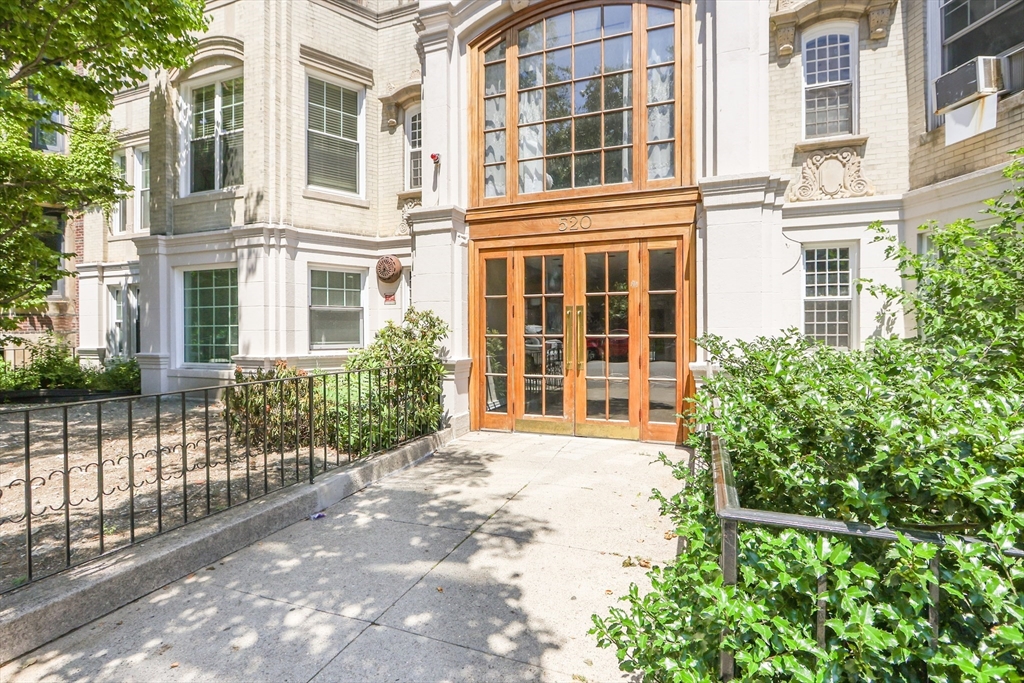 520 Beacon Street, Unit 2F Boston, MA 02215 - Photo 18 of 19 front view of a brick building