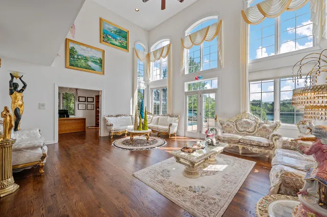 $1,399,000 | 28951 North Forest Lake Lane, Libertyville, IL 60048