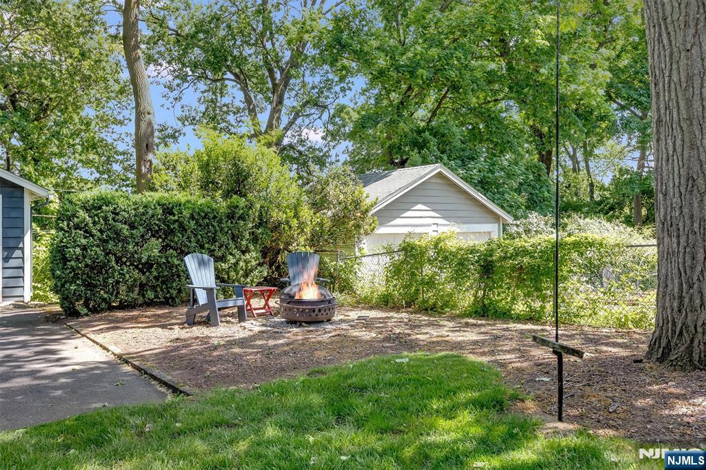 85 Hawthorne Avenue Glen Ridge, NJ 07028 - Photo 44 of 47
