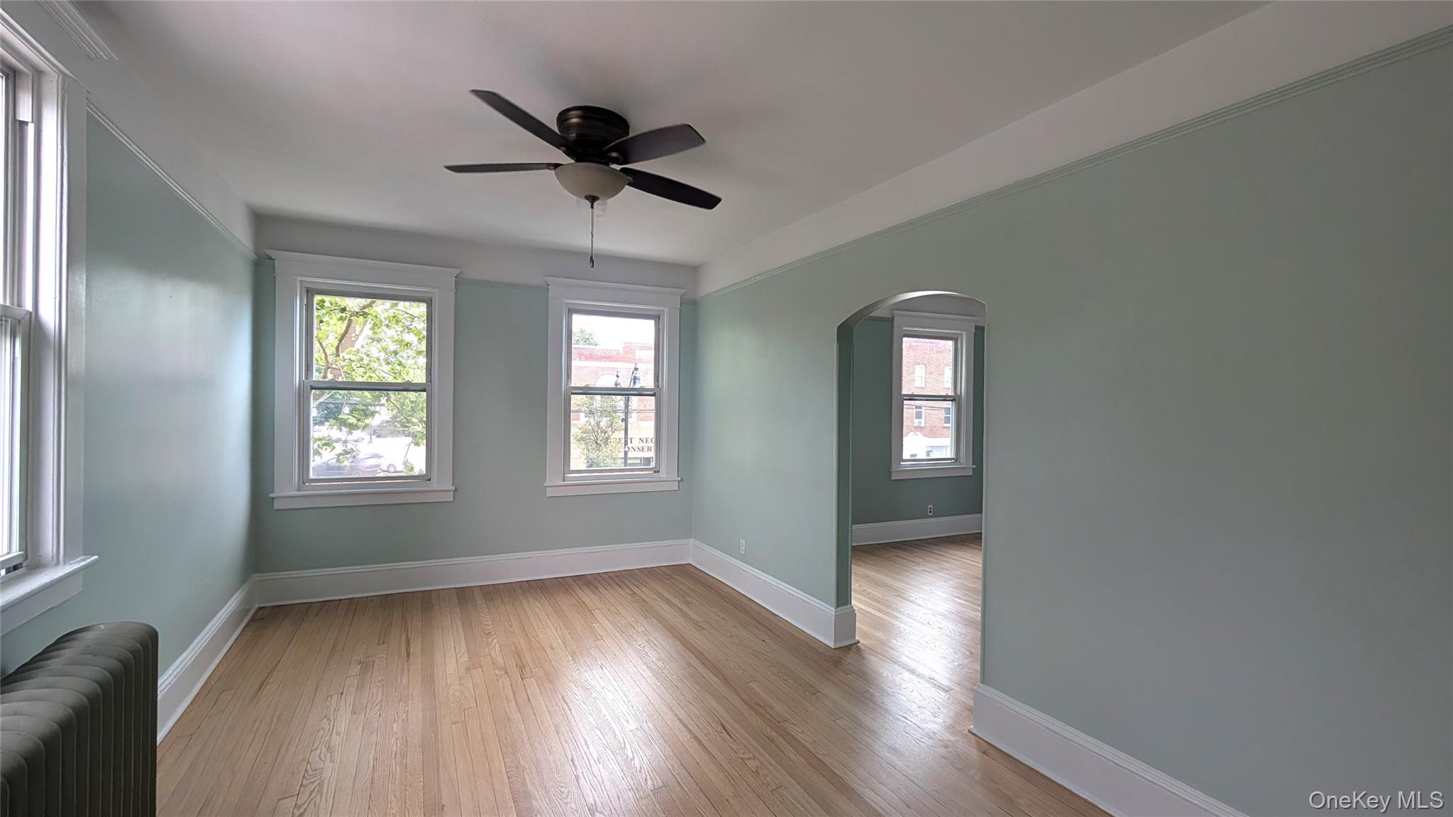 632 Middle Neck Road, Unit 2 Great Neck, NY 11023 - Photo 5 of 21