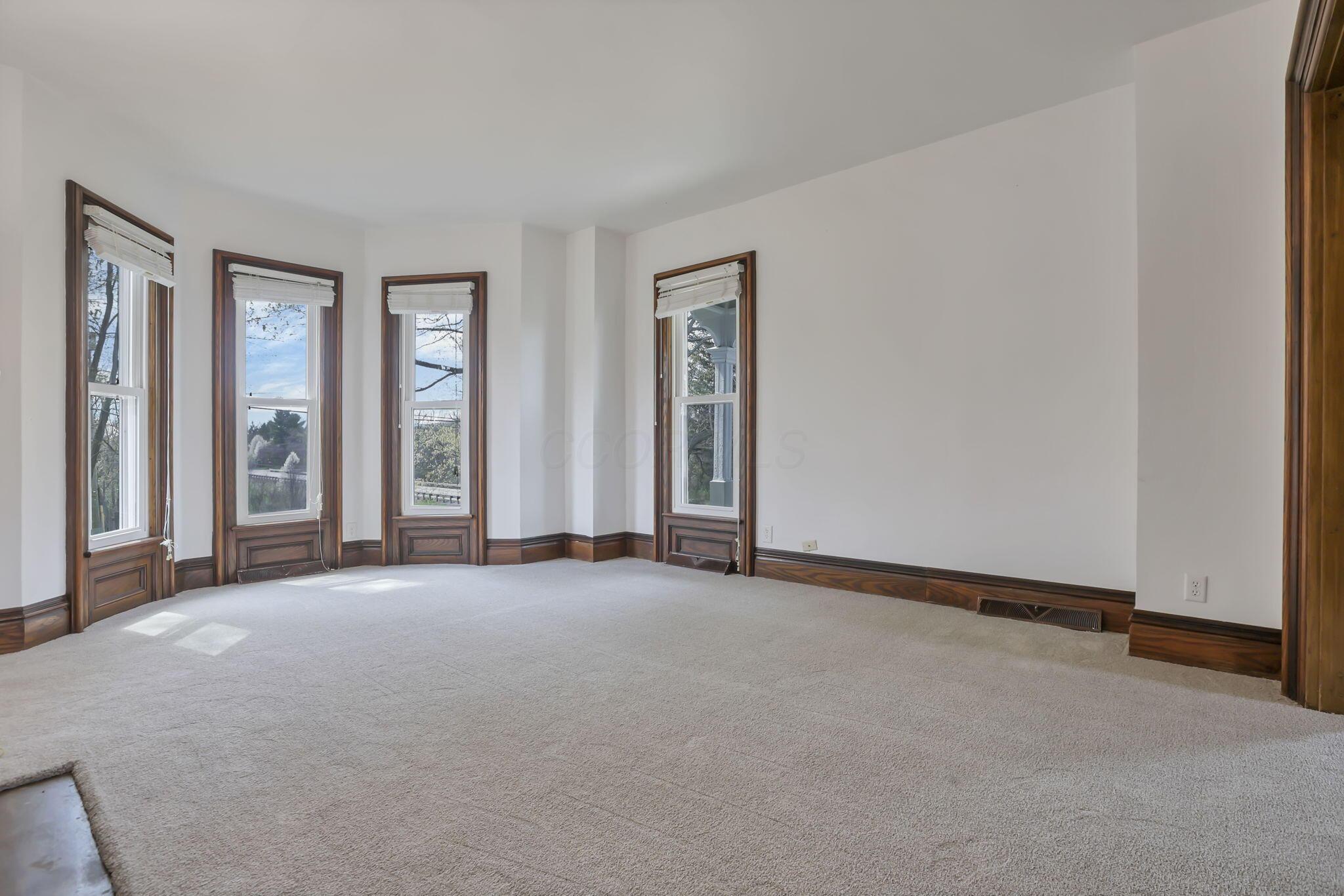 799 James Road Granville, OH 43023 - Photo 13 of 106