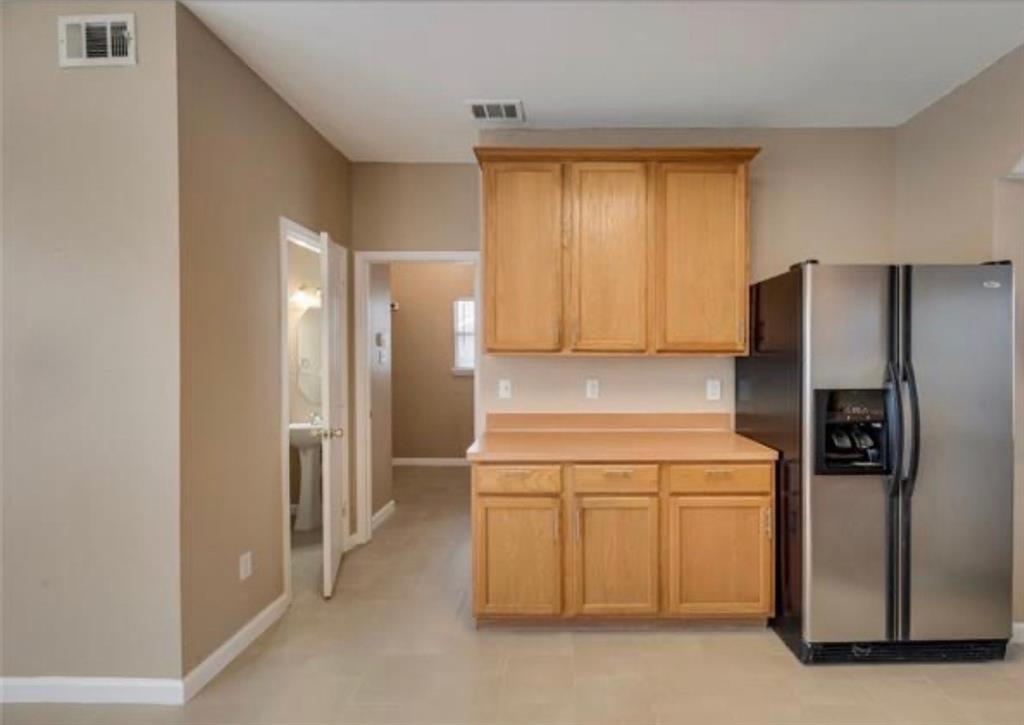 1119 Gaines Mills Road Grand Prairie, TX 75052 - Photo 7 of 17