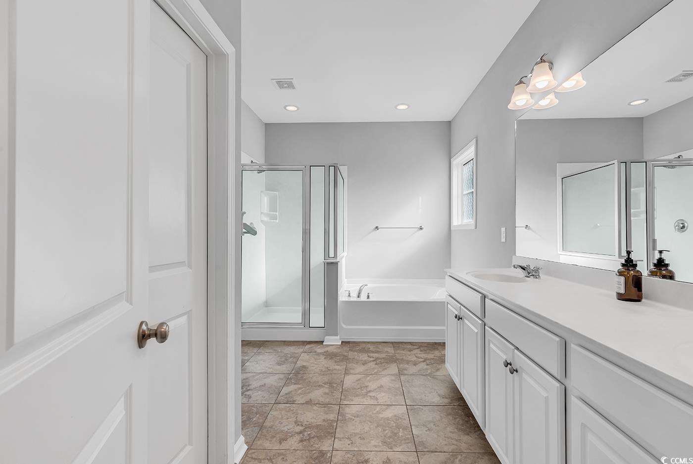 161 Splendor Circle Murrells Inlet, SC 29576 - Photo 17 of 37 Balcony with a residential view