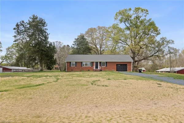 $465,900 | 1561 Handy Road, Denton, NC 27239