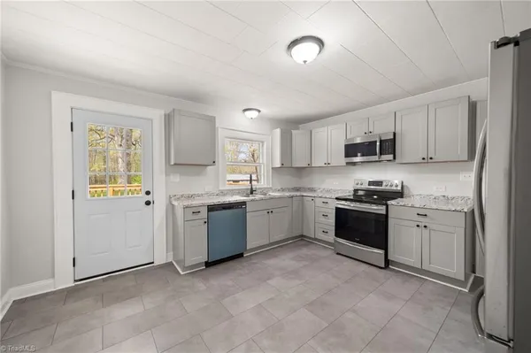 $465,900 | 1561 Handy Road, Denton, NC 27239