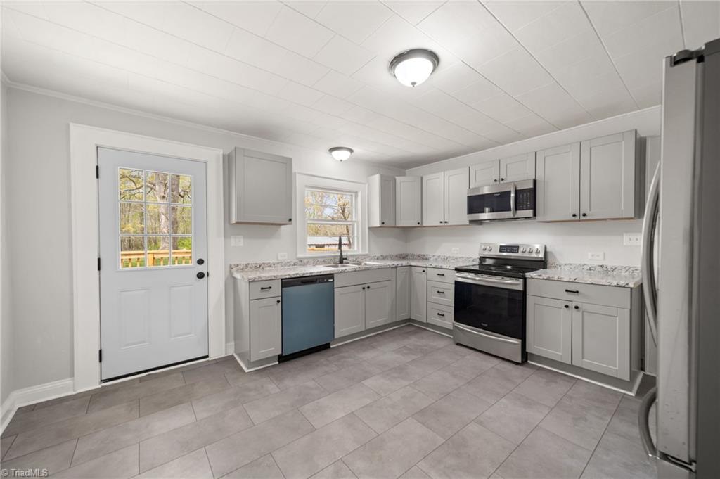 1561 Handy Road Denton, NC 27239 - Photo 20 of 49