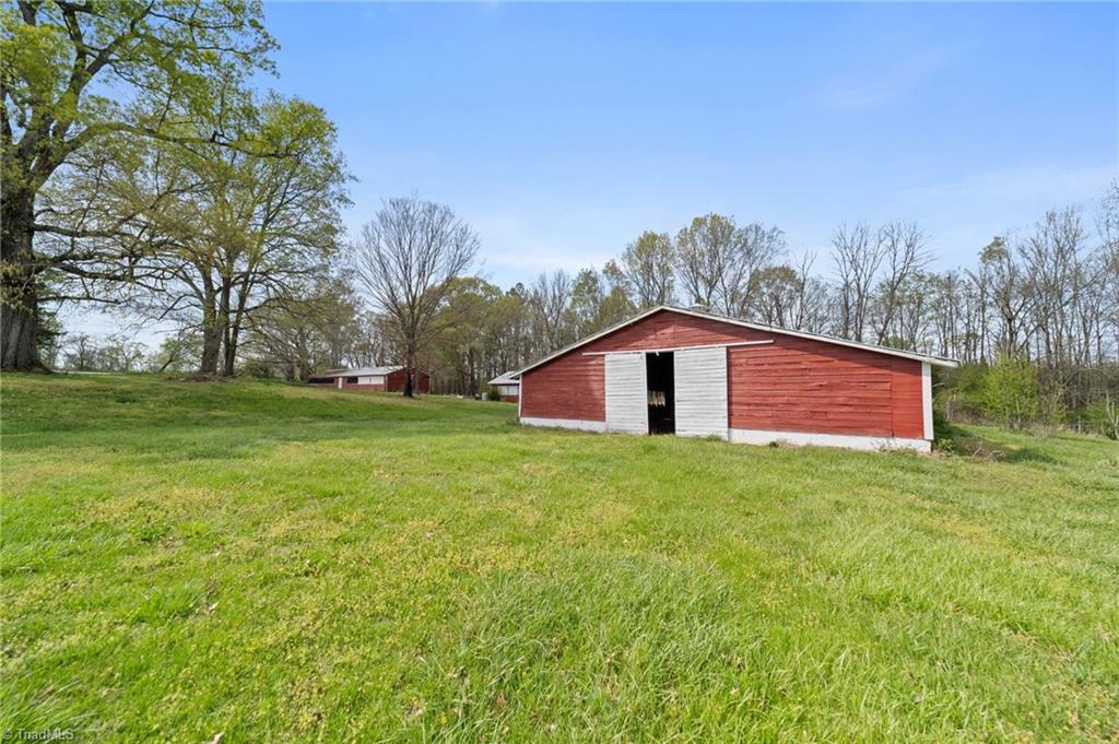 1561 Handy Road Denton, NC 27239 - Photo 6 of 45