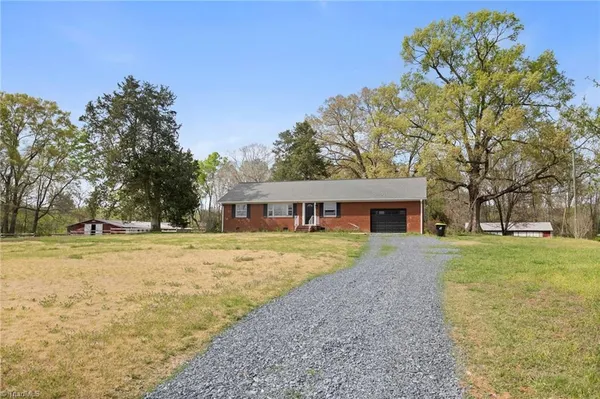 $465,900 | 1561 Handy Road, Denton, NC 27239