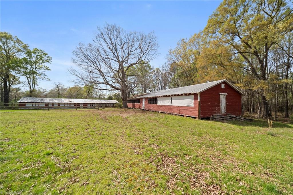 1561 Handy Road Denton, NC 27239 - Photo 7 of 45