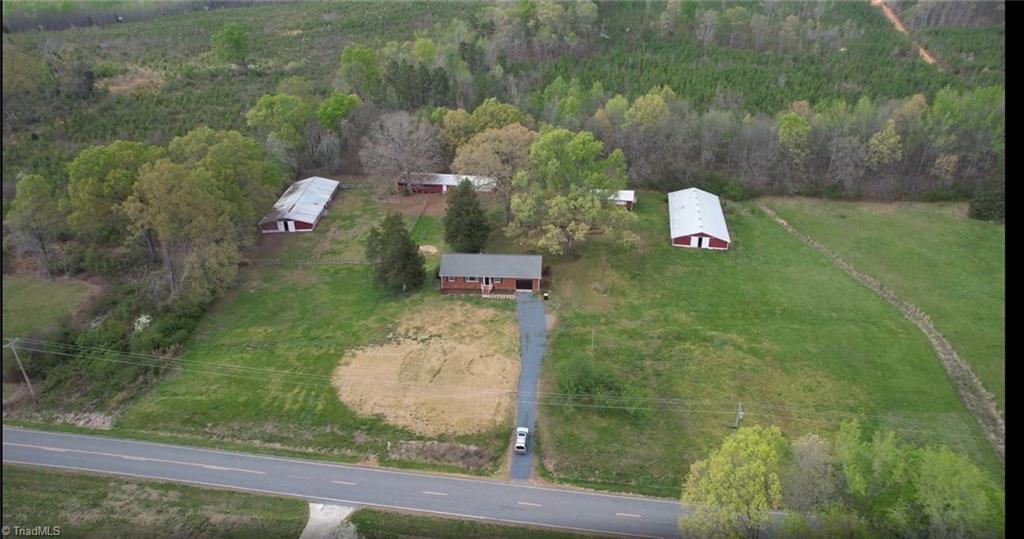 1561 Handy Road Denton, NC 27239 - Photo 8 of 49