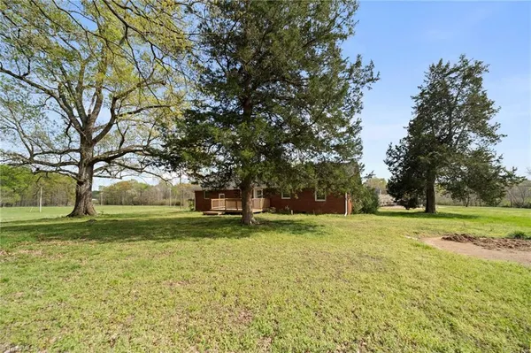 $465,900 | 1561 Handy Road, Denton, NC 27239