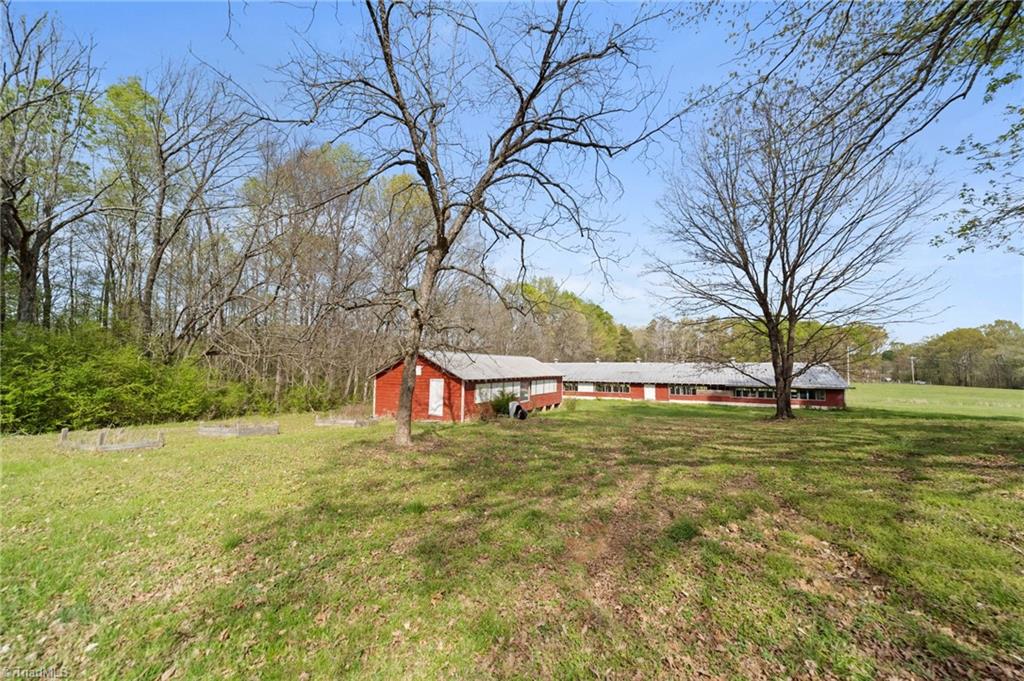 1561 Handy Road Denton, NC 27239 - Photo 9 of 45