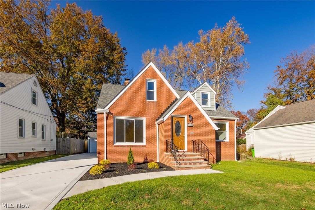 4563 East Berwald Road Cleveland, OH 44121 - Photo 1 of 21