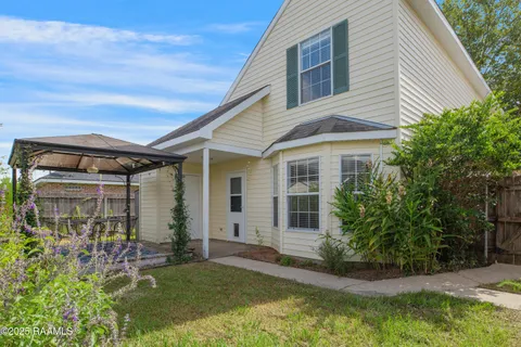 $200,000 | 124 Marietta Drive, Youngsville, LA 70592