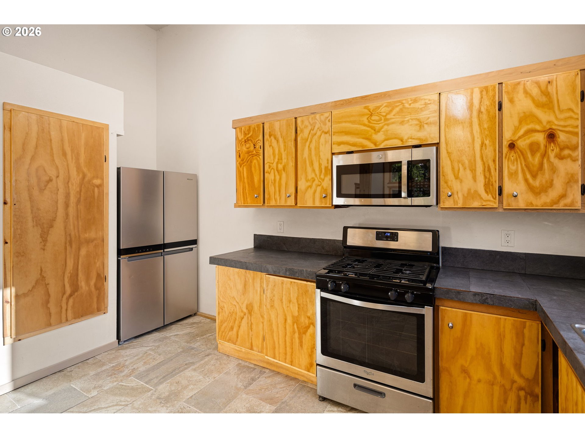 76154 Coho Lane Oakridge, OR 97463 - Photo 13 of 48