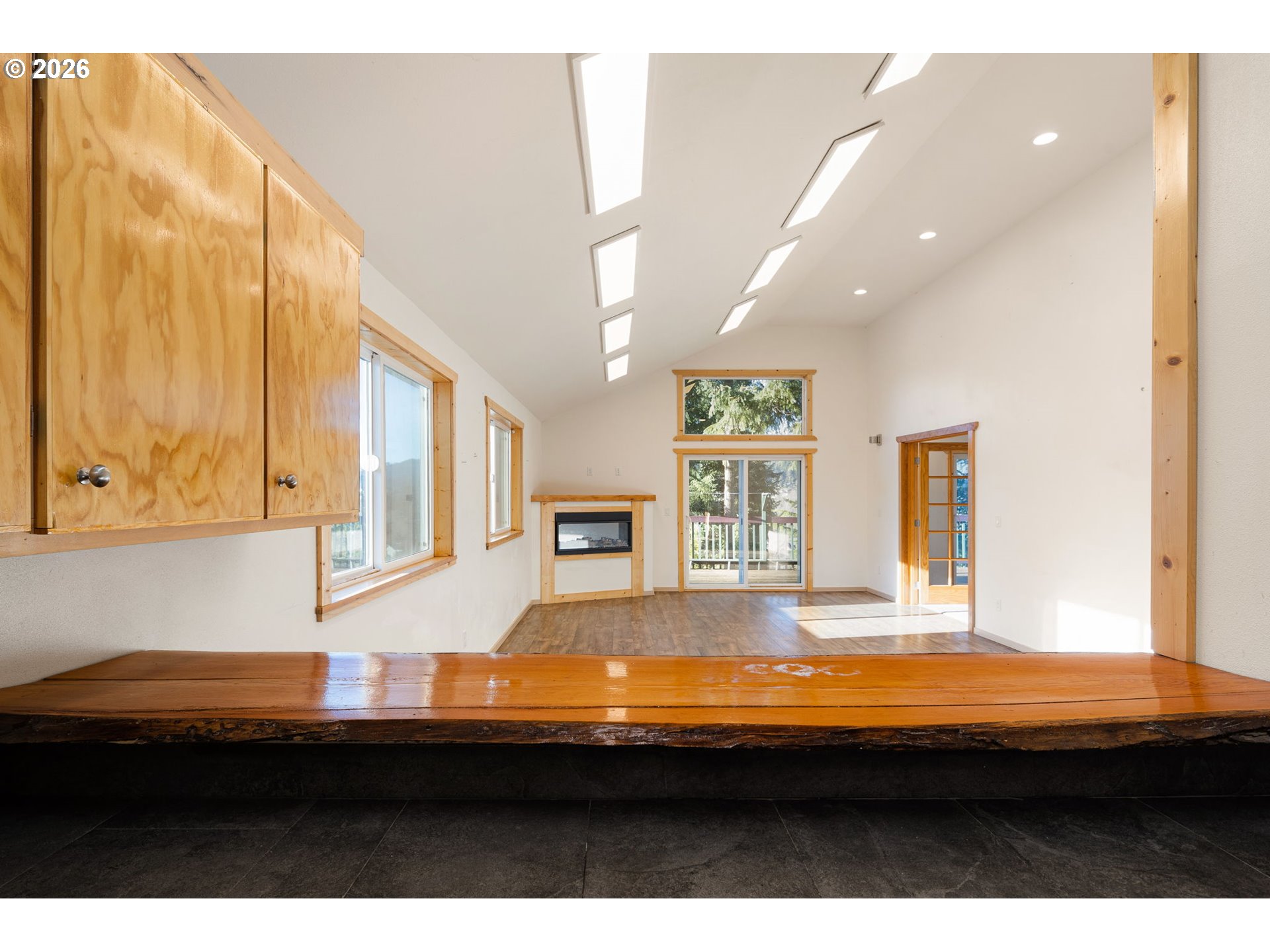 76154 Coho Lane Oakridge, OR 97463 - Photo 16 of 48