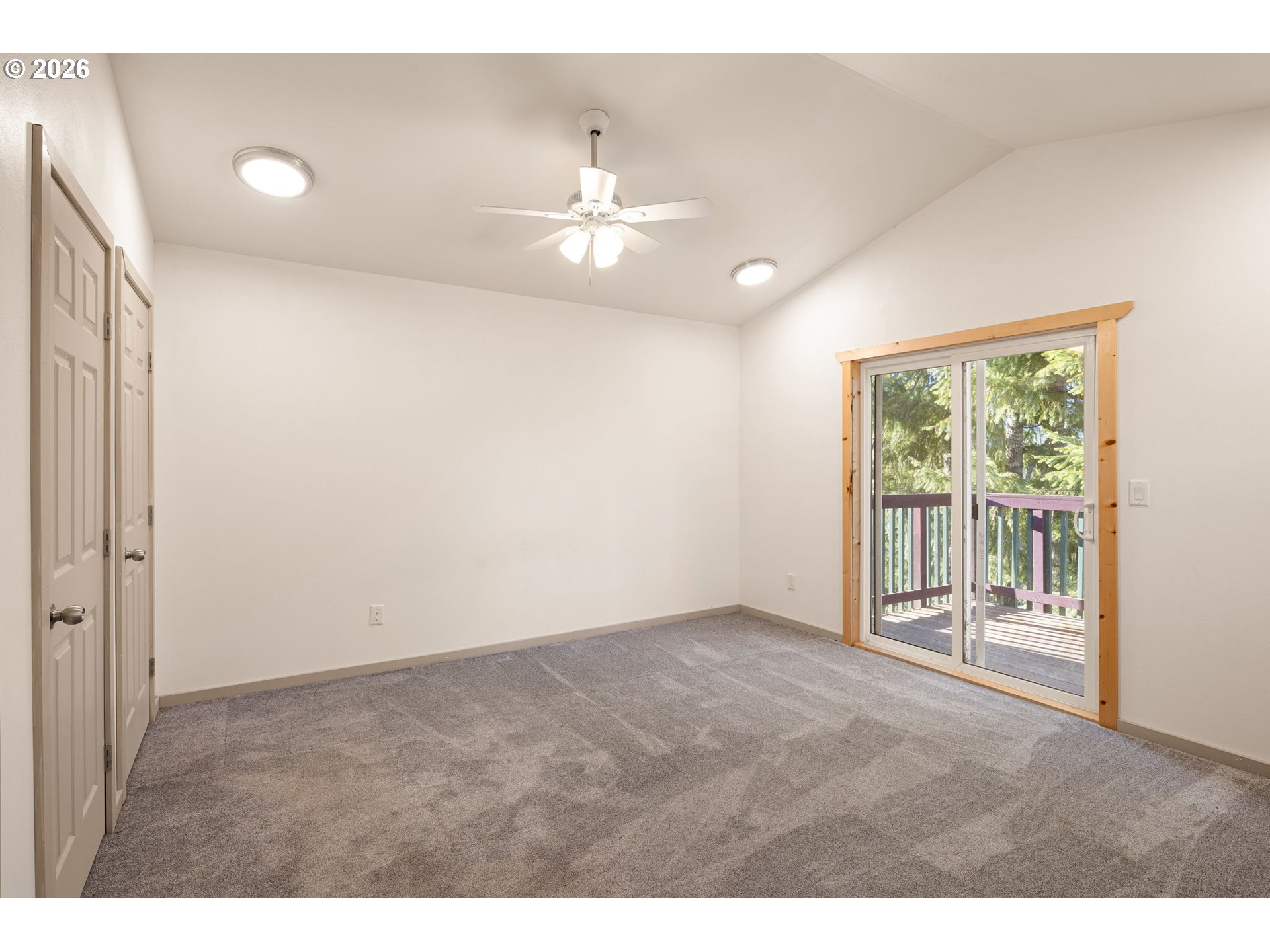 76154 Coho Lane Oakridge, OR 97463 - Photo 31 of 48