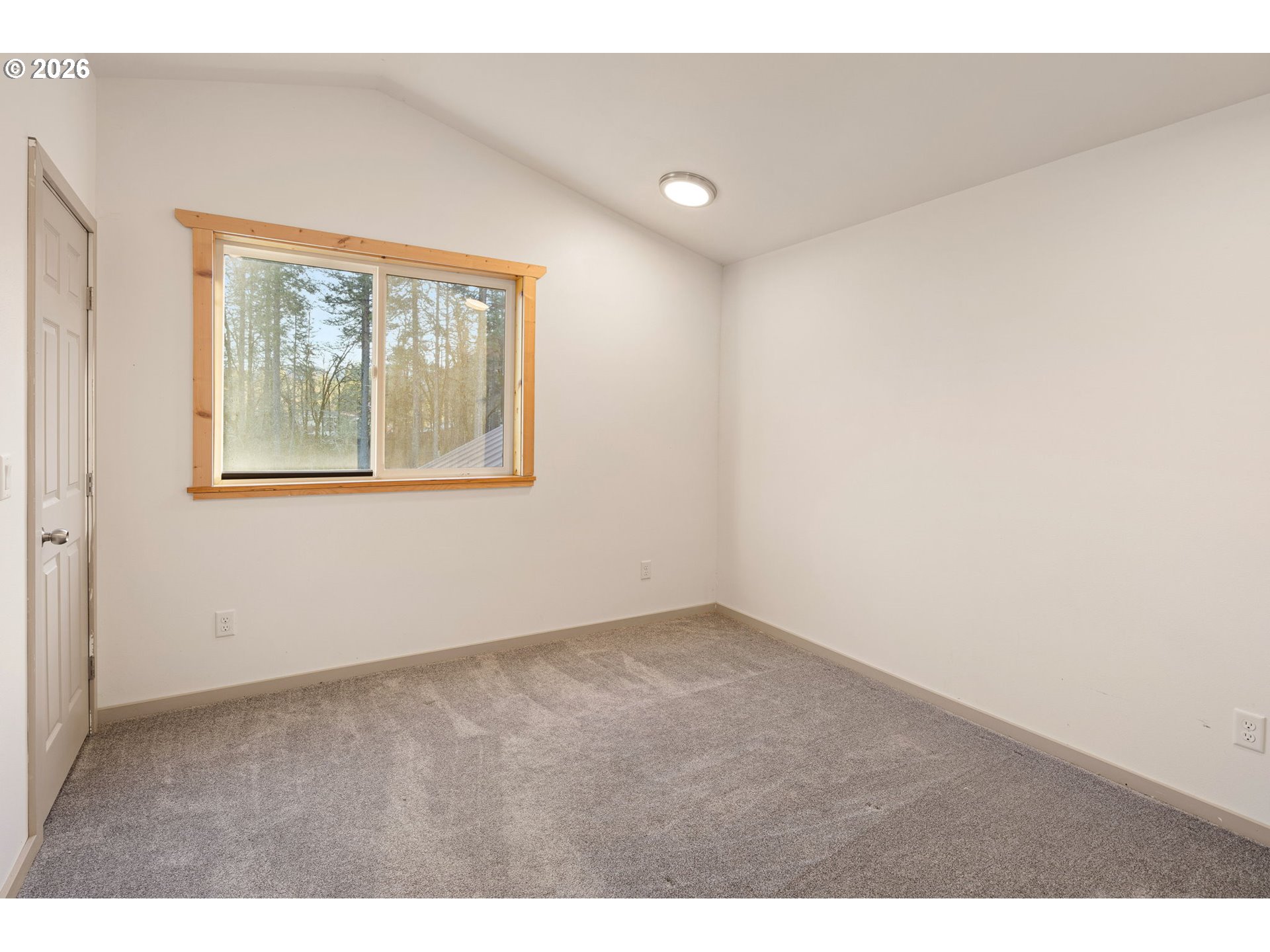 76154 Coho Lane Oakridge, OR 97463 - Photo 33 of 48