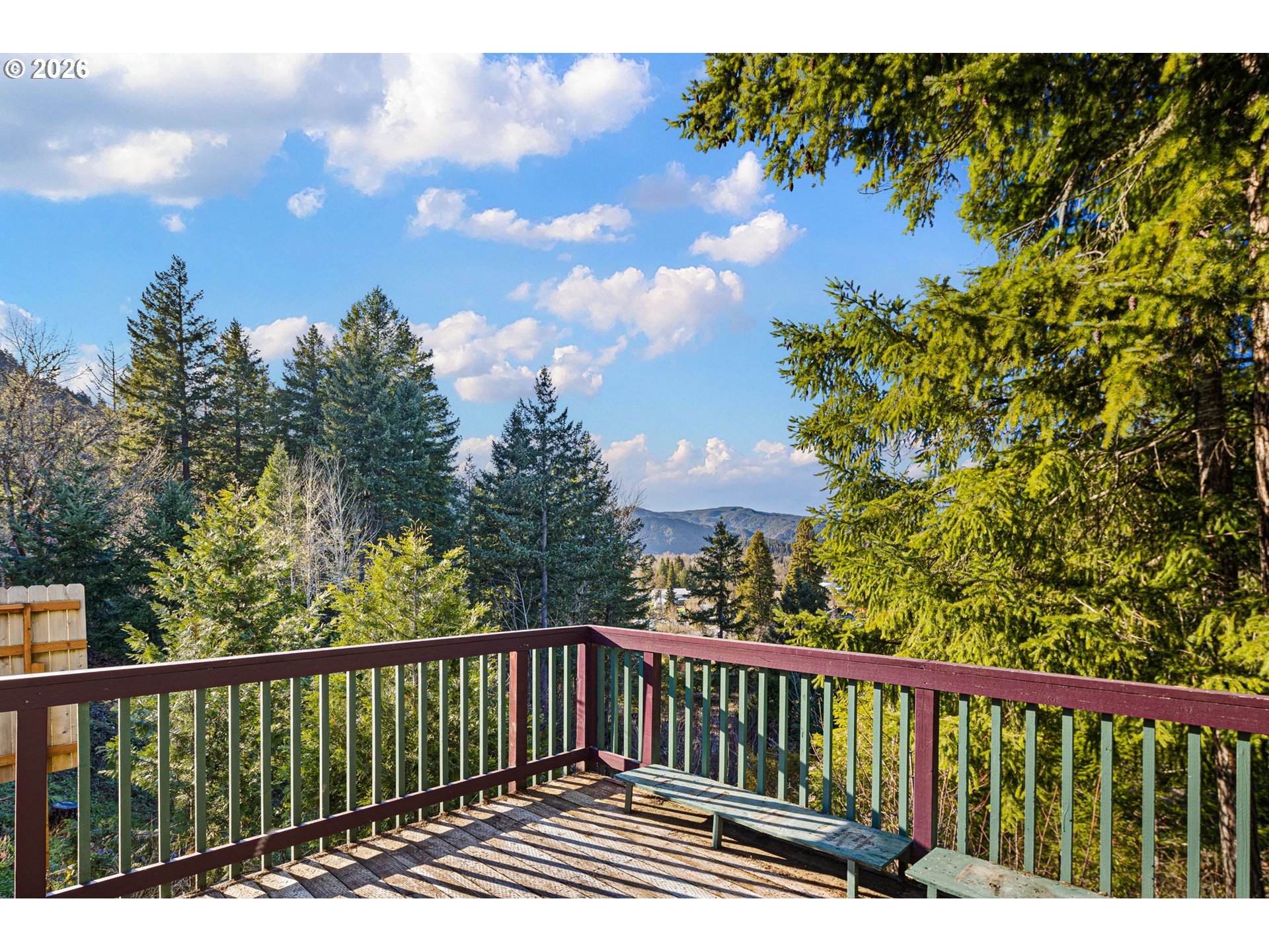 76154 Coho Lane Oakridge, OR 97463 - Photo 43 of 48