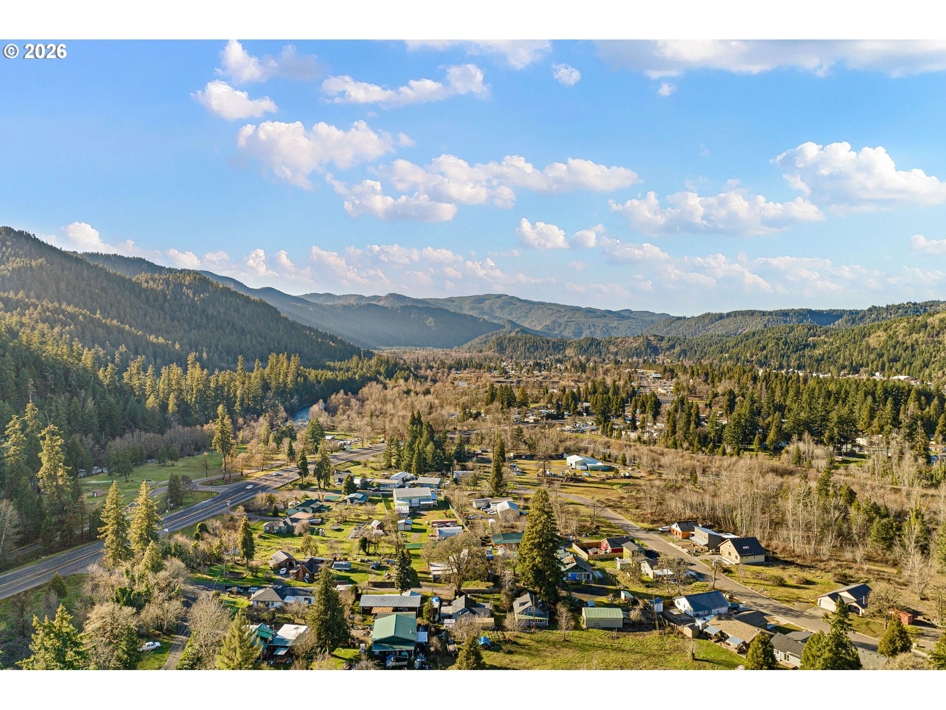 76154 Coho Lane Oakridge, OR 97463 - Photo 45 of 48