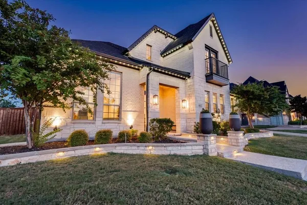 $1,299,990 | 4102 Parkview Boulevard, Celina, TX 75009