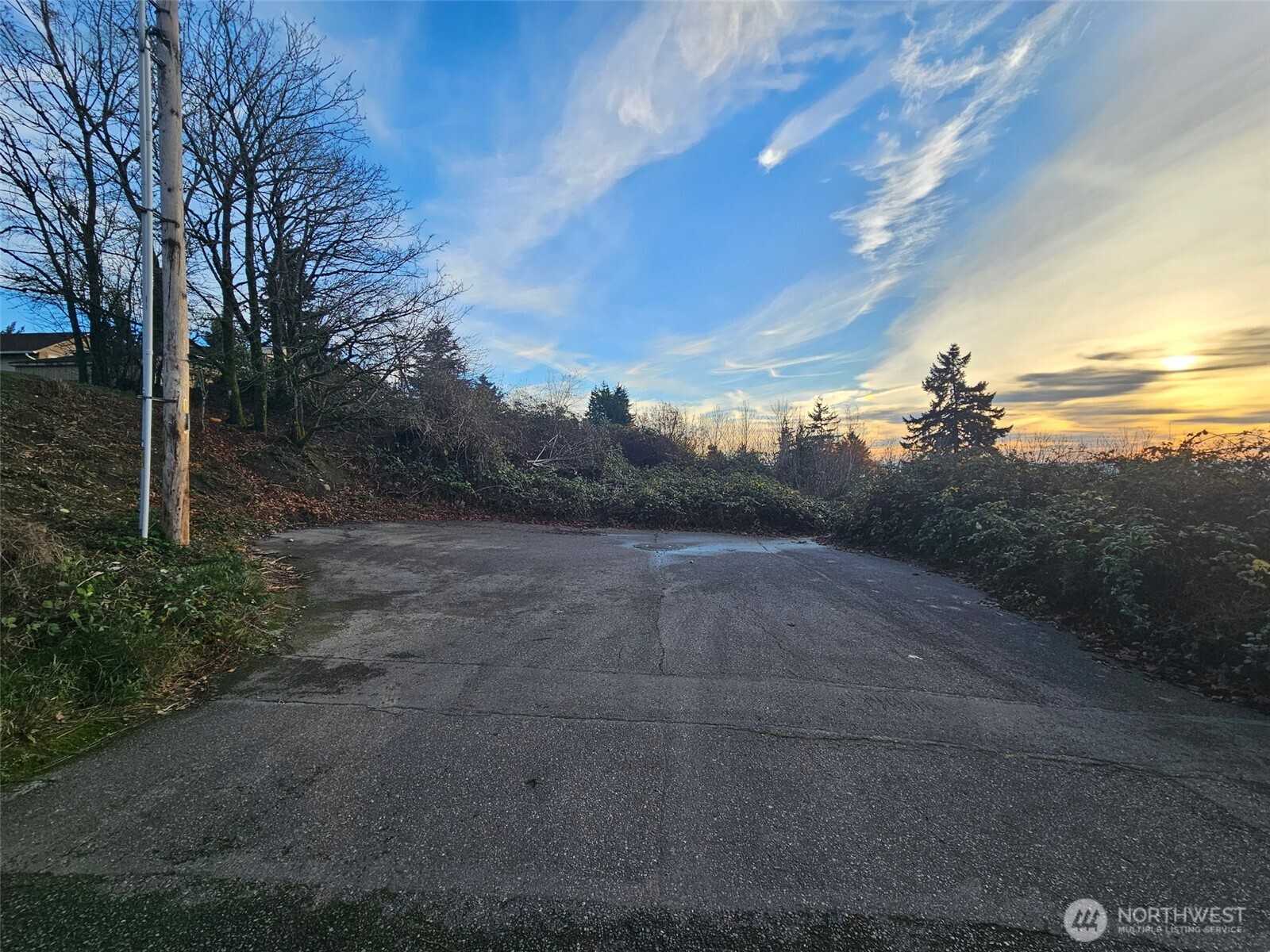 63 19th Street Northeast Tacoma, WA 98422 - Photo 11 of 22