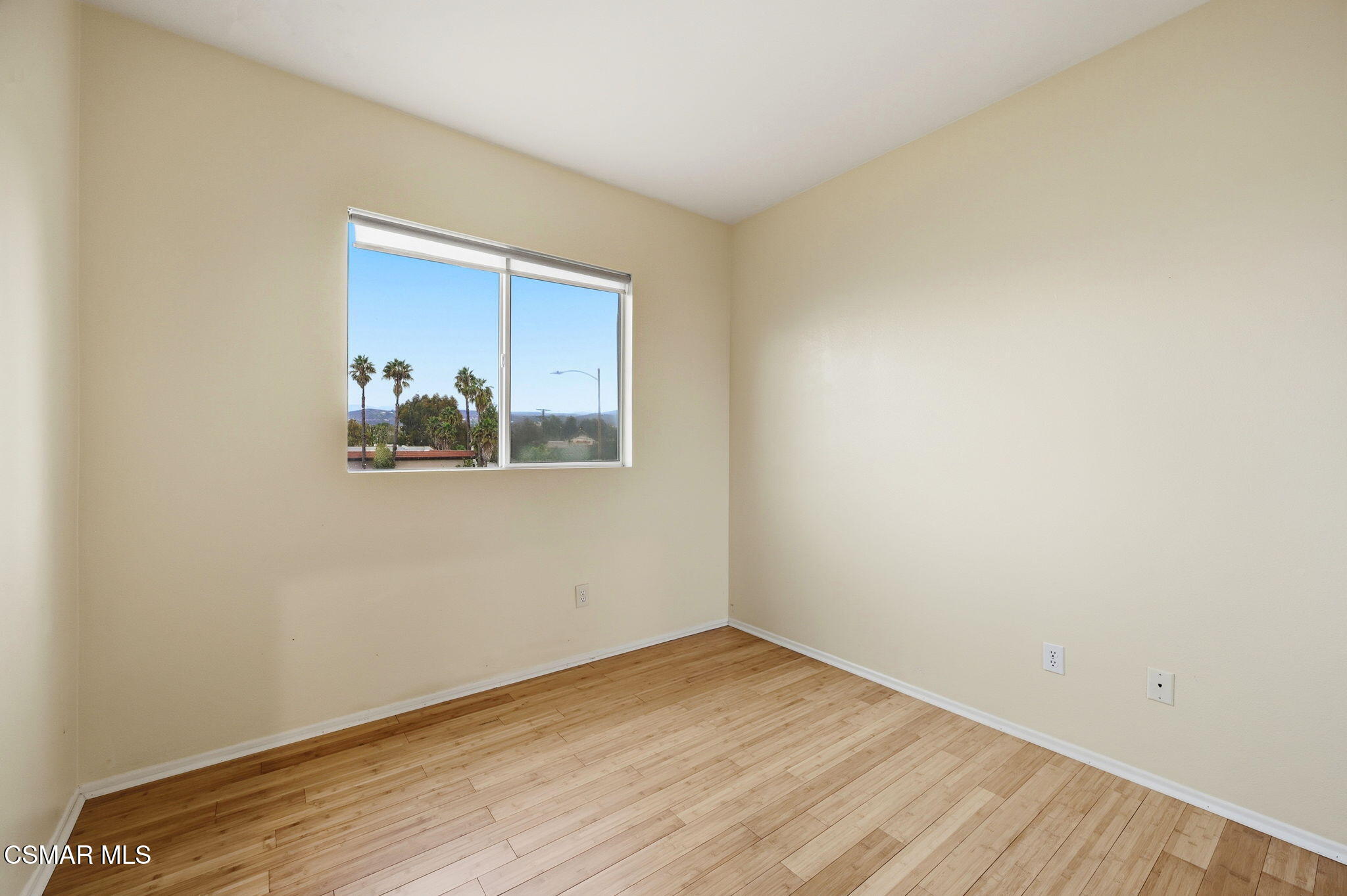 477 Scatterwood Lane Simi Valley, CA 93065 - Photo 26 of 40 26-web-or-mls-477-scatterwood-ln