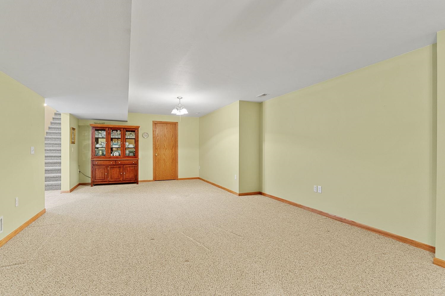 141 Thomas Reedsburg, WI 53959 - Photo 27 of 38