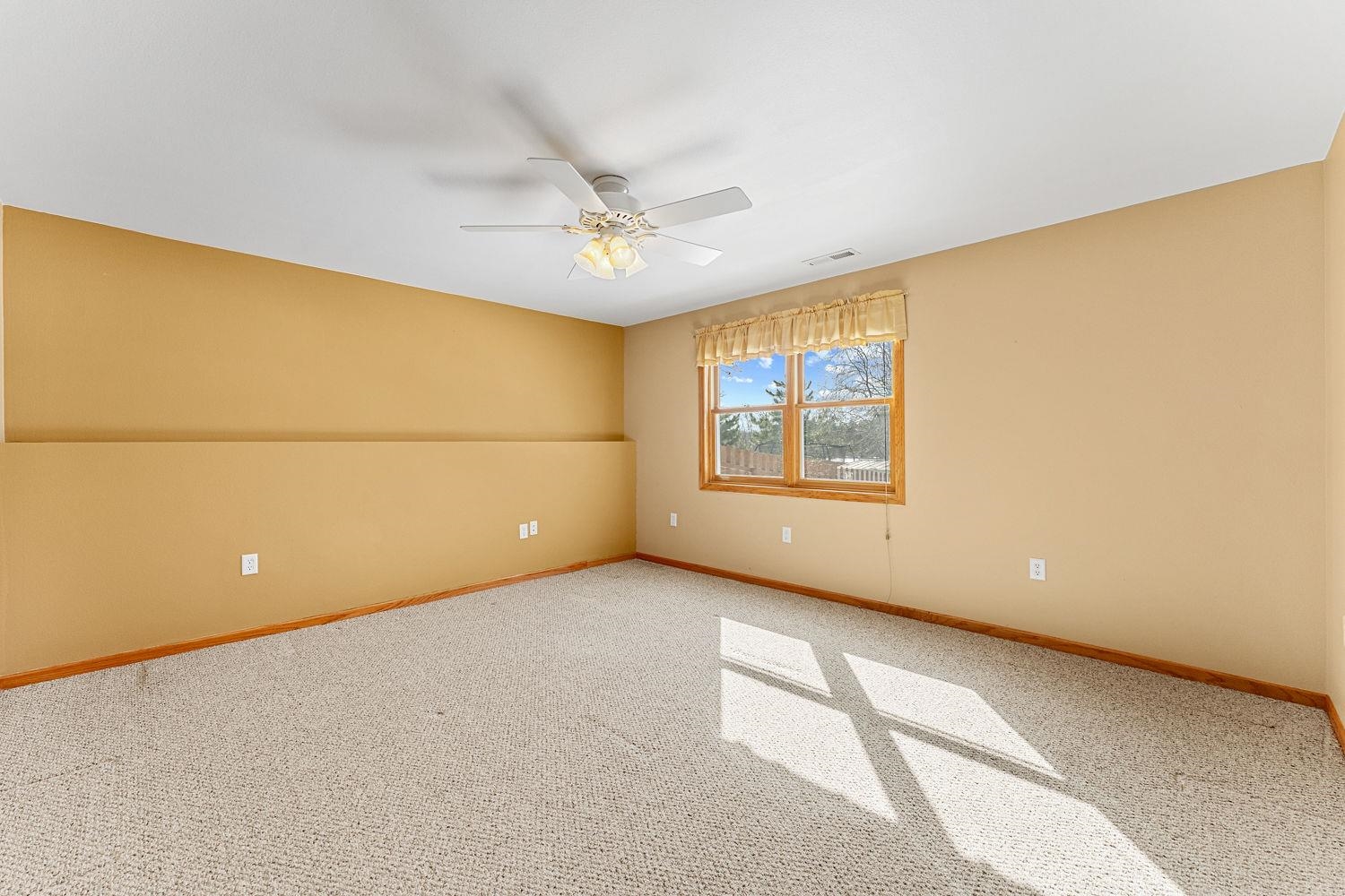 141 Thomas Reedsburg, WI 53959 - Photo 28 of 38