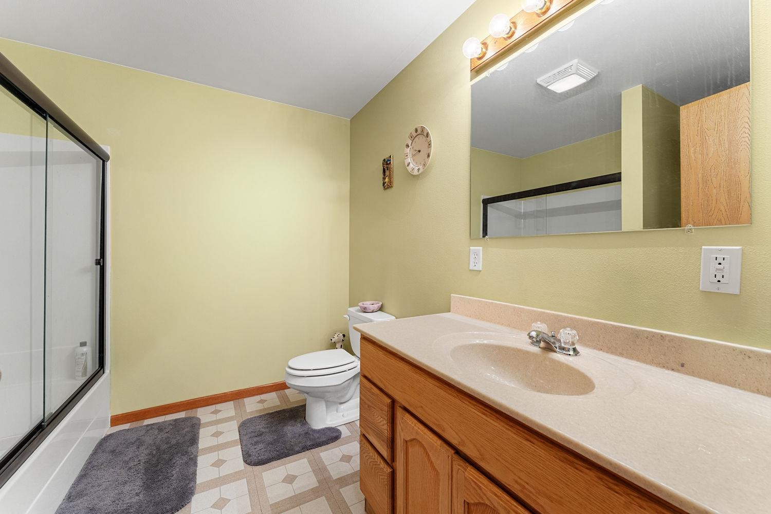 141 Thomas Reedsburg, WI 53959 - Photo 30 of 38