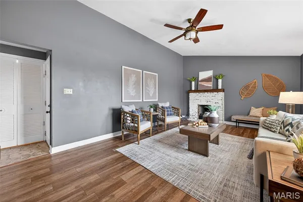 $435,000 | 1001 Barberry Lane, Kirkwood, MO 63122