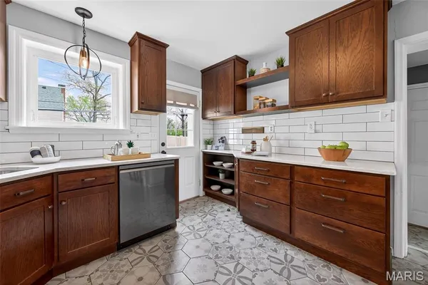 $435,000 | 1001 Barberry Lane, Kirkwood, MO 63122