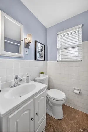 $435,000 | 1001 Barberry Lane, Kirkwood, MO 63122