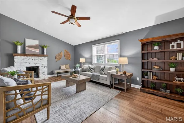 $435,000 | 1001 Barberry Lane, Kirkwood, MO 63122