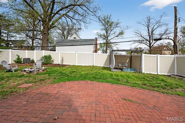 $435,000 | 1001 Barberry Lane, Kirkwood, MO 63122
