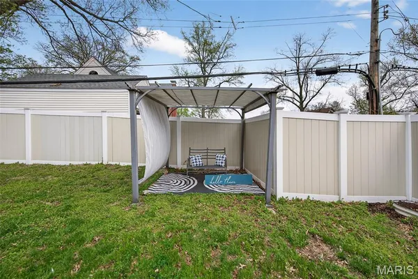 $435,000 | 1001 Barberry Lane, Kirkwood, MO 63122
