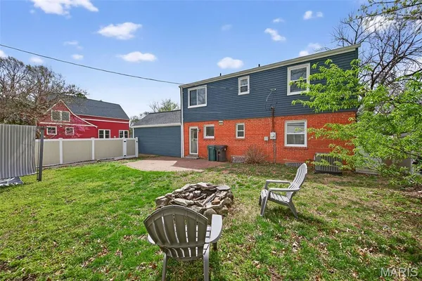 $435,000 | 1001 Barberry Lane, Kirkwood, MO 63122
