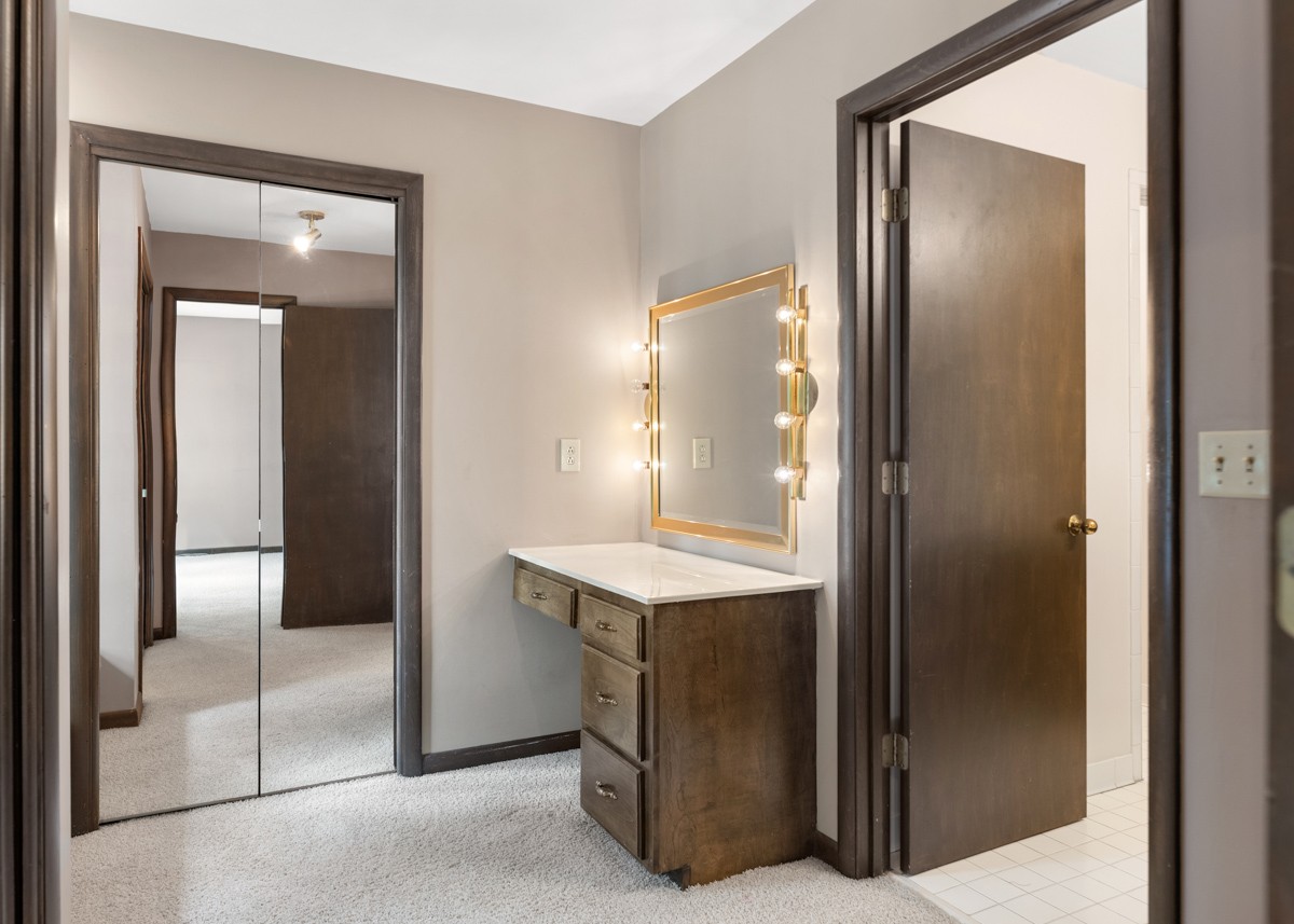 1012 Berwick Trail Madison, TN 37115 - Photo 17 of 35 a bathroom with a sink and mirror