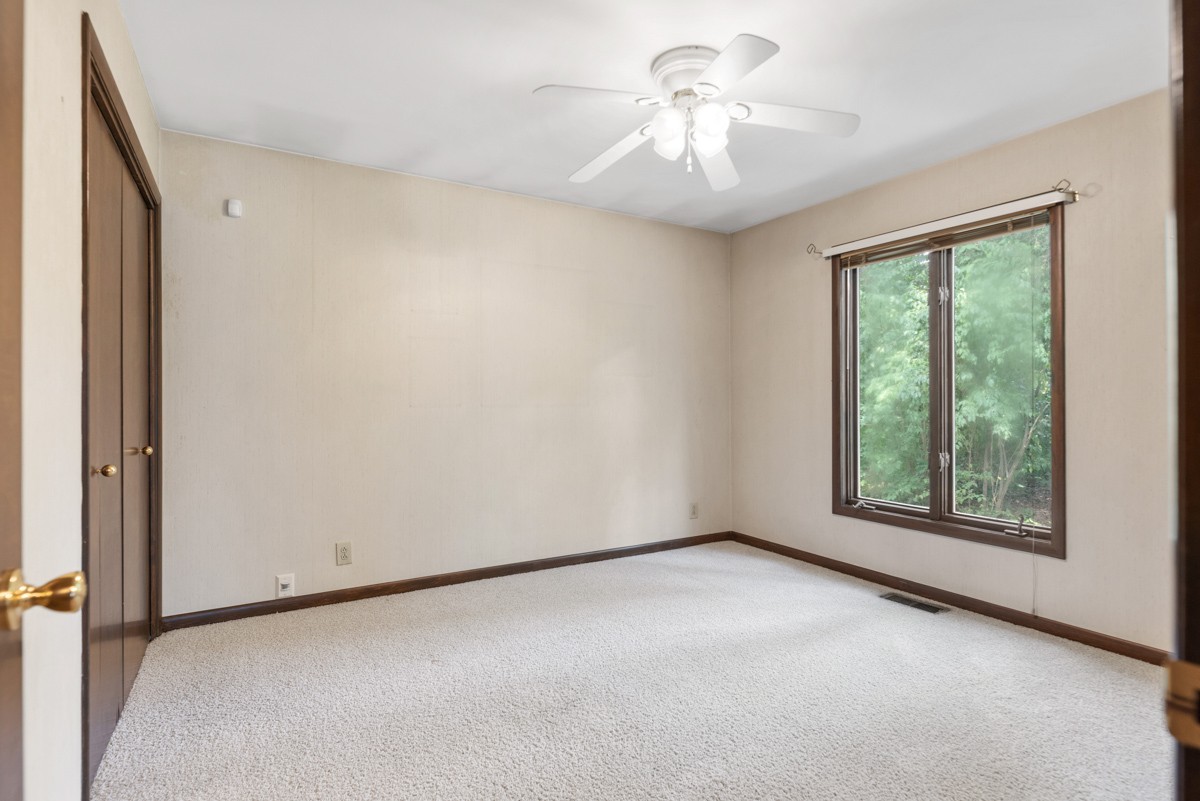 1012 Berwick Trail Madison, TN 37115 - Photo 18 of 35 an empty room with windows and fan