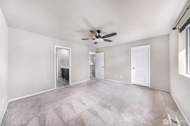 $748,800 | 930 Cove View Circle, Oak Harbor, WA 98277