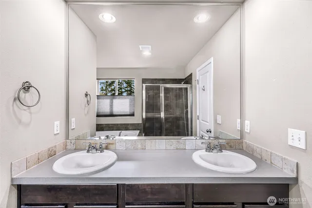 $748,800 | 930 Cove View Circle, Oak Harbor, WA 98277