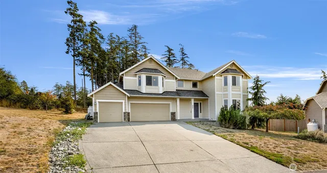 $748,800 | 930 Cove View Circle, Oak Harbor, WA 98277