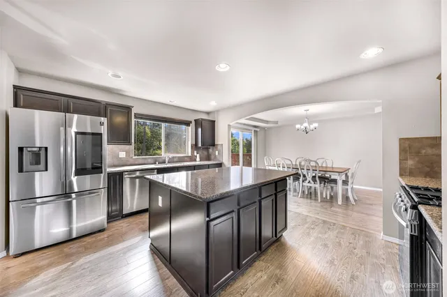 $748,800 | 930 Cove View Circle, Oak Harbor, WA 98277