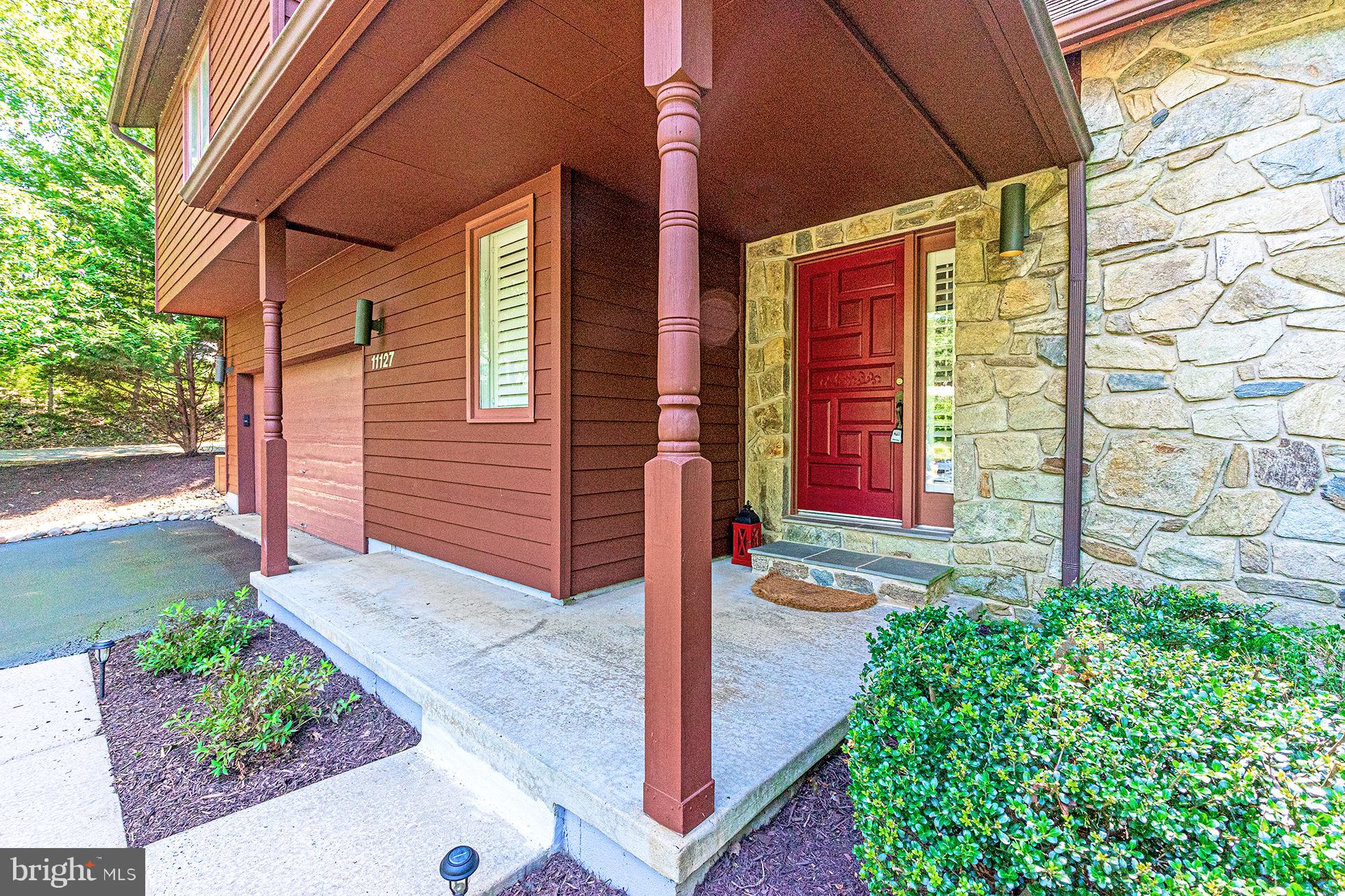 11127 Timberhead Lane Reston, VA 20191 - Photo 3 of 49