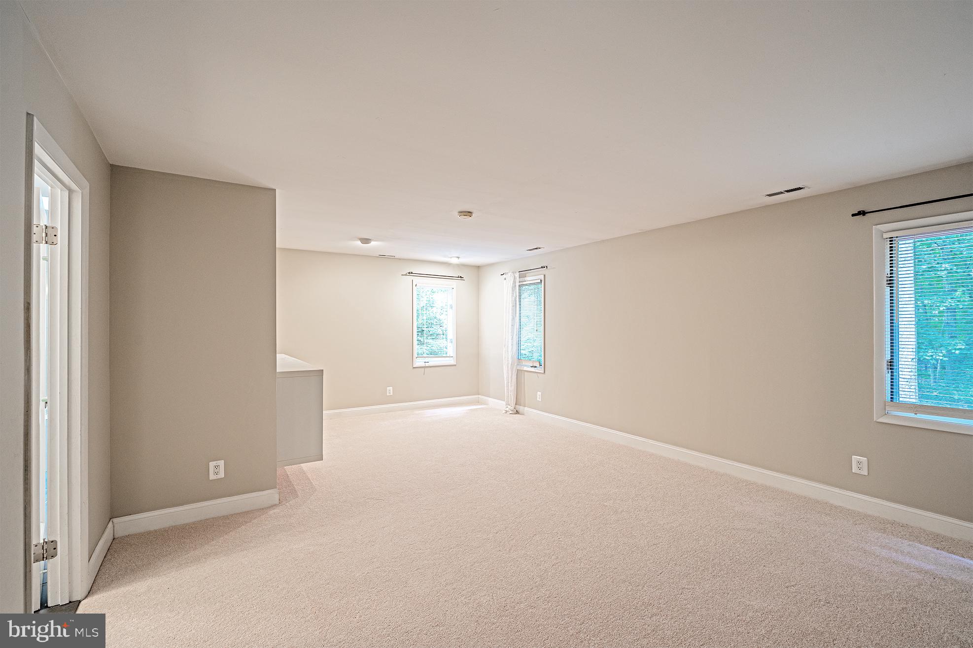 11127 Timberhead Lane Reston, VA 20191 - Photo 25 of 49