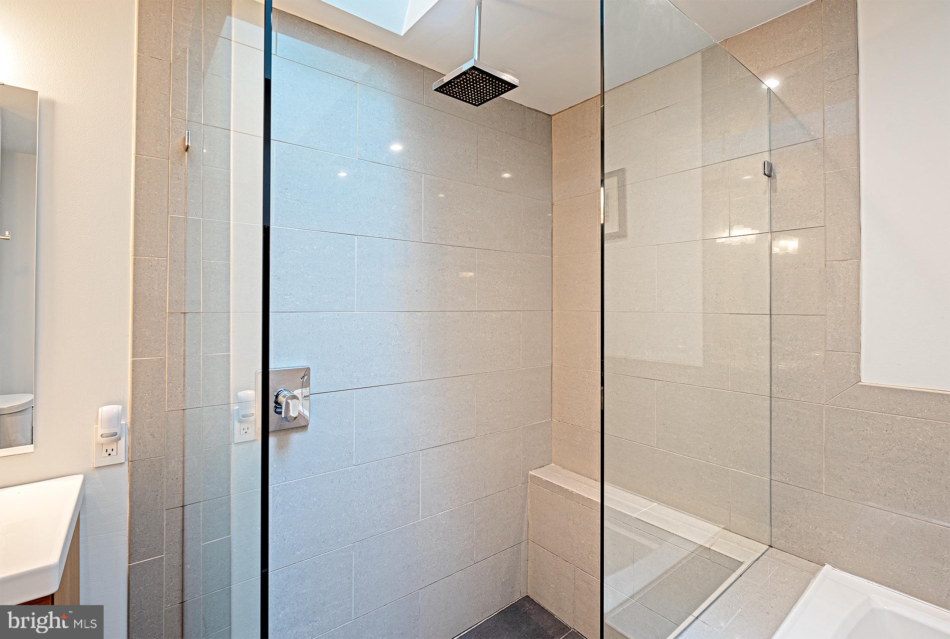 11127 Timberhead Lane Reston, VA 20191 - Photo 32 of 49