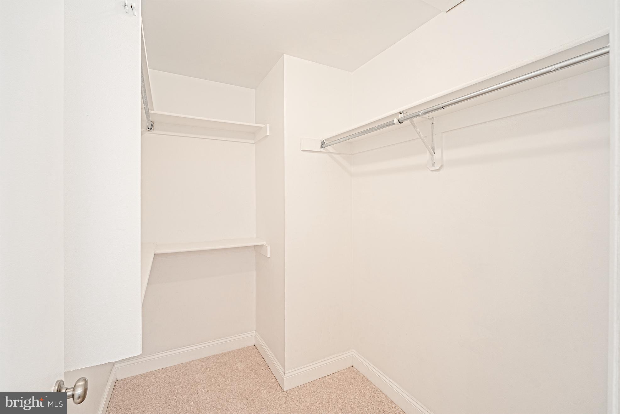 11127 Timberhead Lane Reston, VA 20191 - Photo 33 of 49