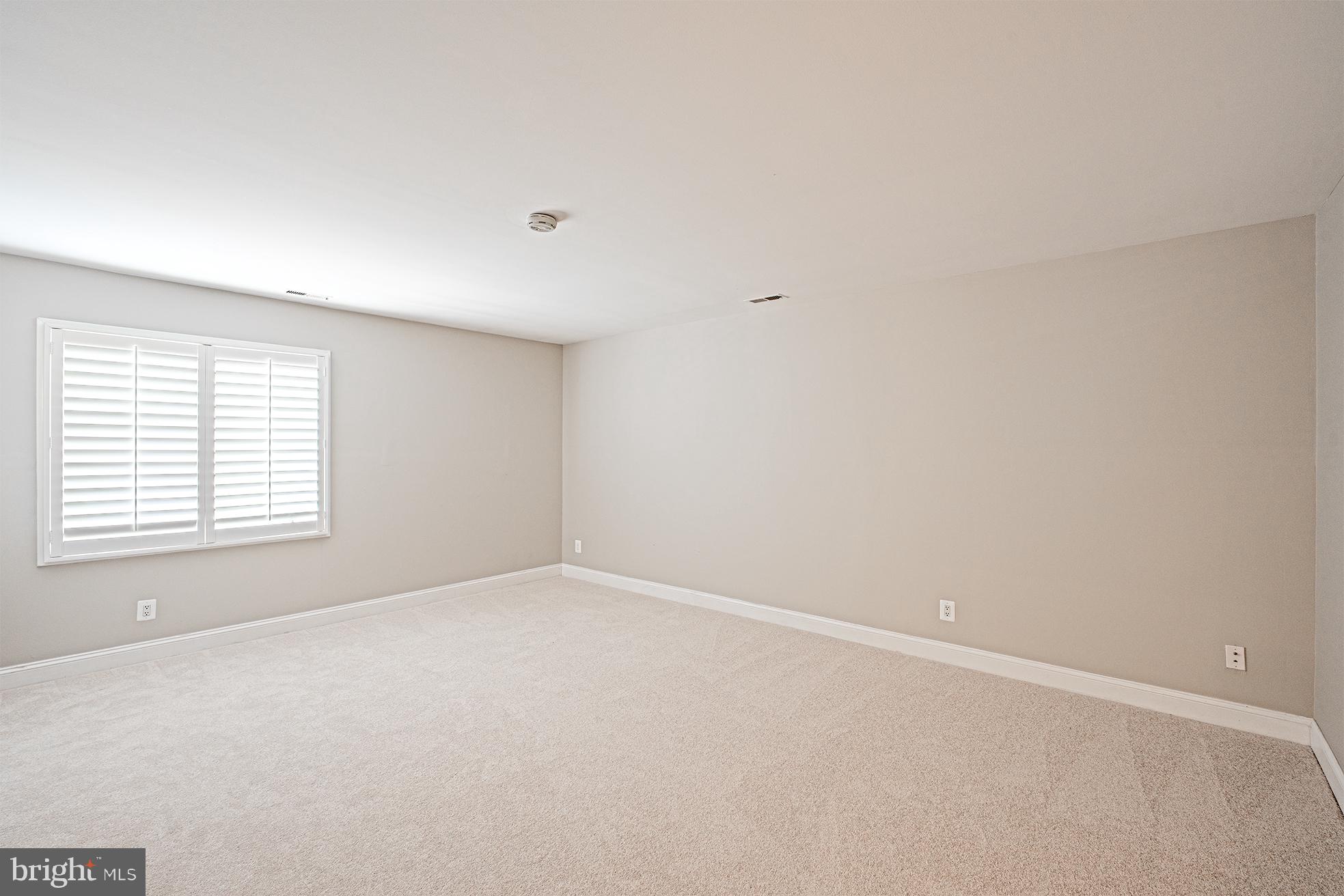 11127 Timberhead Lane Reston, VA 20191 - Photo 38 of 49