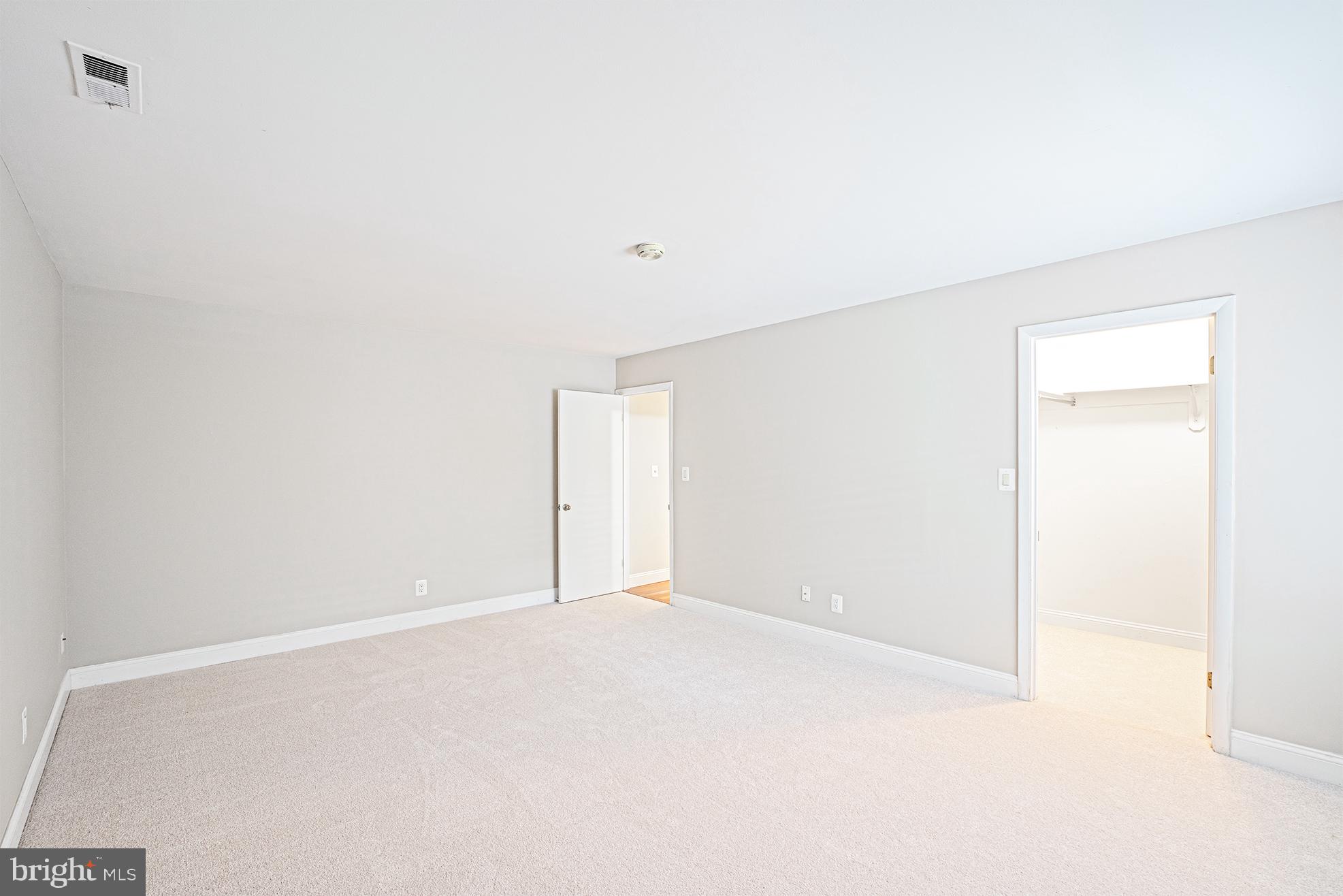 11127 Timberhead Lane Reston, VA 20191 - Photo 39 of 49