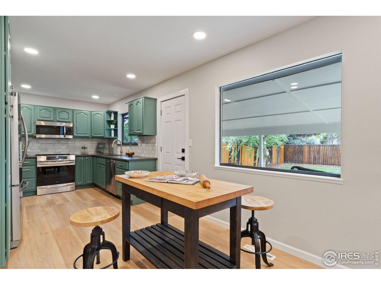 430 Del Clair Road Fort Collins, CO 80525 - Photo 4 of 20 Eat in Kitchen